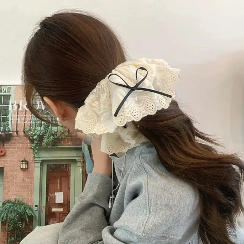 Balletcore Bow Lace XXL 6.3 ” Scrunchie