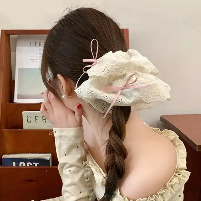 Balletcore Bow Lace XXL 6.3 ” Scrunchie