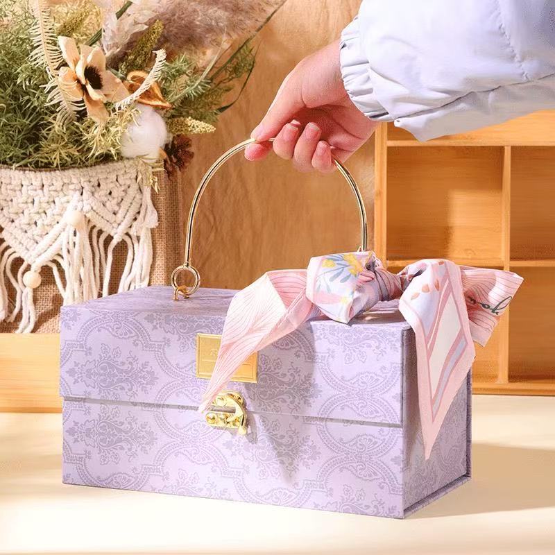 Mystery Scoop Gift Box